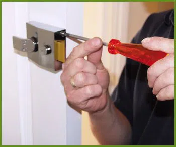 Neighborhood Locksmith Services San Diego, CA 858-360-7137 - 10-lock-smiths